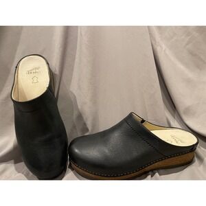Dansko Mariella Black Leather Mules Clogs Womens Size 41